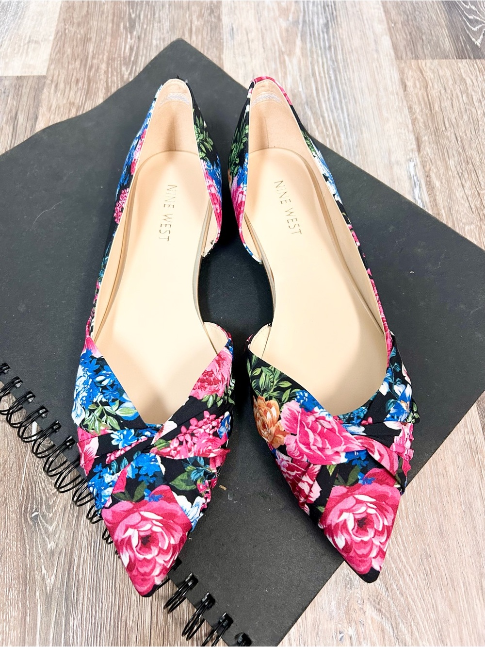 NINE WEST 🫐 NIB Bliza Floral Flats - Size 8.5